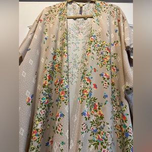 Matilda Jane brand. Family Time Kimono. Size M/L